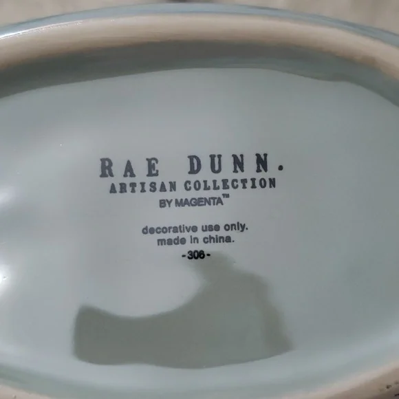 Rae Dunn Shell - Picture 6 of 8